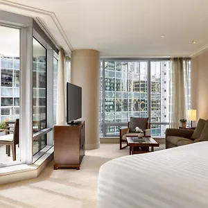 Shangri-la ***** Vancouver